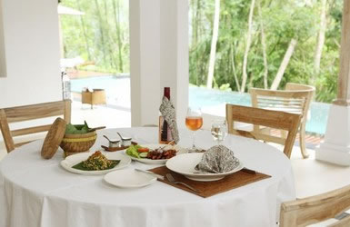 Private Villa Dining